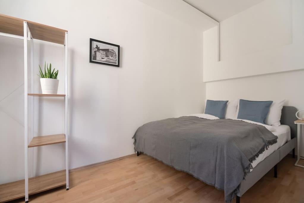 Apartament Grosse Terrasse, Klimaanlage Und U-Bahn Naehe Wiedeń Zewnętrze zdjęcie