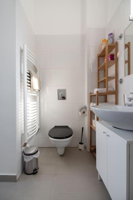 Apartament Grosse Terrasse, Klimaanlage Und U-Bahn Naehe Wiedeń Zewnętrze zdjęcie
